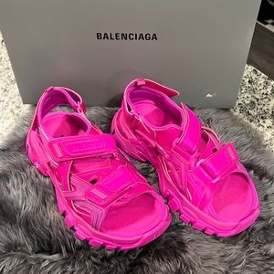 Balenciaga fuchsia track sandals size 37